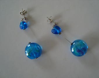 Original earrings in shades of blue