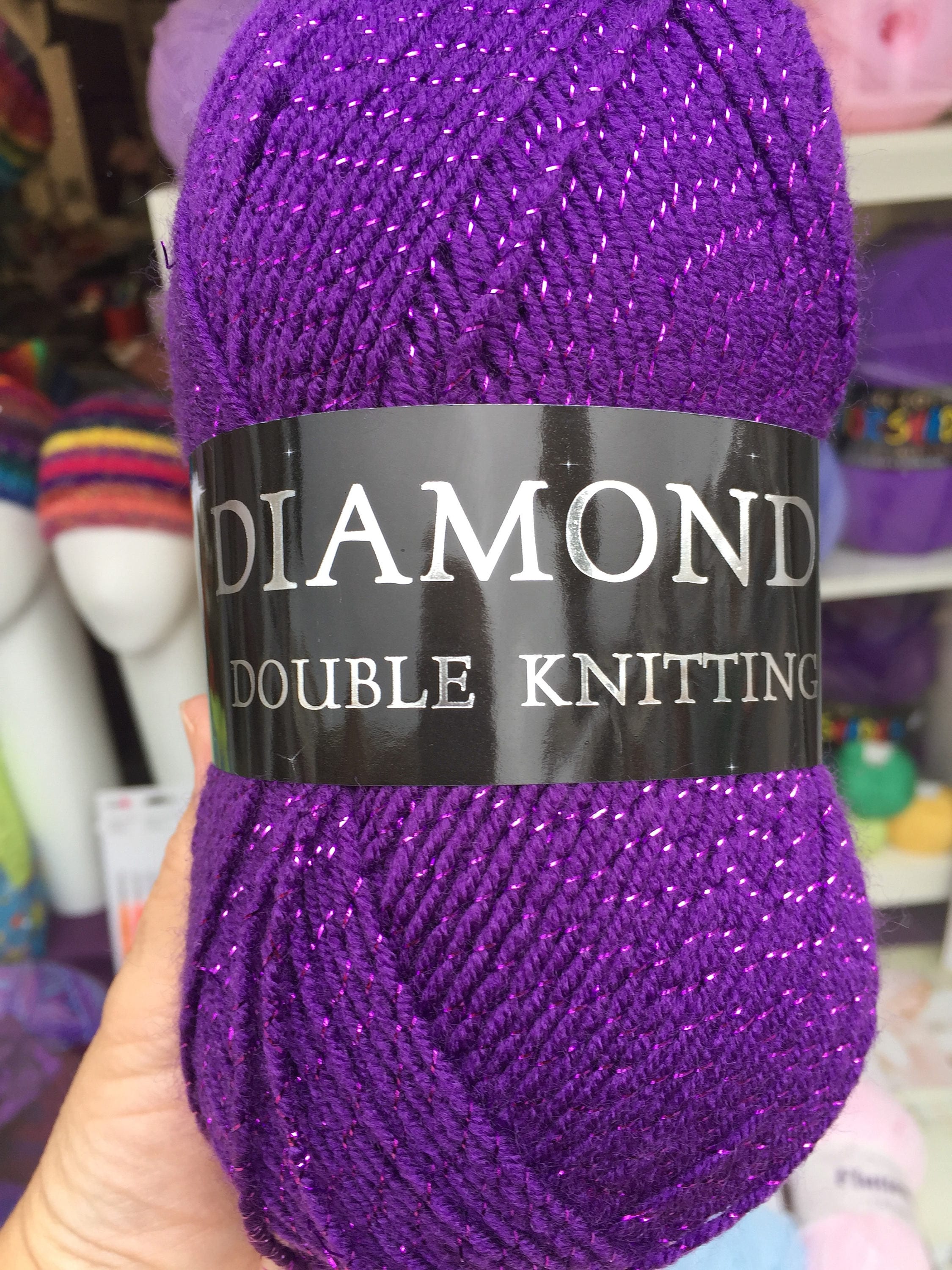 Purple glitter yarn double knit DK 300 meter 100 g yarnball