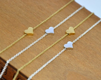 Gold or Silver Heart Bracelet, Tiny Heart Bracelet, Heart Jewelry, Simple Heart Bracelet, Wedding gift, Sisters gift, Dainty Jewelry