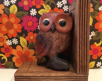 Vintage Wooden Kitsch Owl Bookend