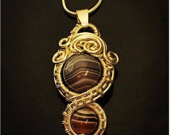 Sterling silver wirework Crazy Lace Agate pendant