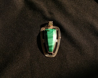 Beautiful Malachite Pendant set in Silver
