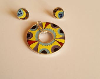 Set from an earring and a pendant