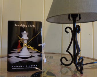 Twilight Saga: Breaking Dawn Book Clock