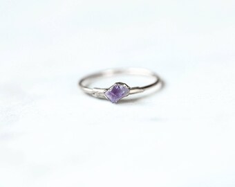 Dainty Raw Amethyst Ring, Sterling Silver Ring, Minimalist Ring, Raw Stone Ring, Raw Crystal Ring, Delicate Ring, Gemstone Ring, Boho