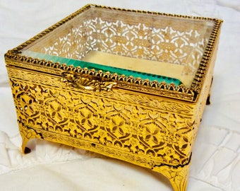 Vintage Gold Filigree Beveled Glass Jewelry Casket Ormolu Prong Set Footed Ring Box
