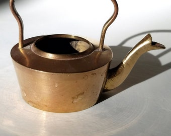 Miniature Brass Kettle, Vintage Decorative Miniature Brass Kettle, Mid Century Miniature Brass Kettle, Vintage Home Brass Accents