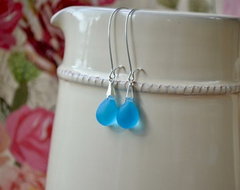 Aqua Blue Earrings, Blue Teardrop Earrings, Sky Blue Earrings Blue Glass Jewelry, Ocean Blue Dangle Earrings, Leverback Earrings, Gift Women