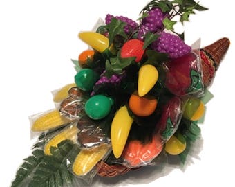 Thanksgiving Craft - DIY Cornucopia - Candy Bouquet - DIY Crafts - Gift Ideas - Fall Gift Idea - Cornucopia Craft - DIY Centerpiece - How To