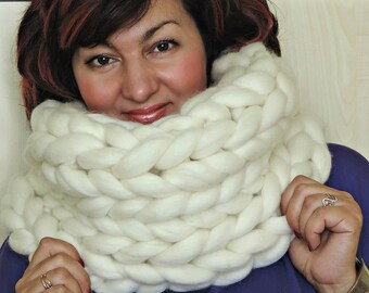 Merino Infinity Scarf, Chunky Scarf, Oversized Scarf, Chunky scarf, Knitted Scarf, Knit Scarf, Infinity Scarf, Wool Scarf