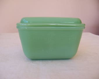 Vintage Anchor Hocking Fire King Jadeite Philbe Pattern Small Refrigerator Dish with Cover