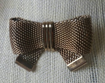 Gorgeous Mesh Bow Brooch