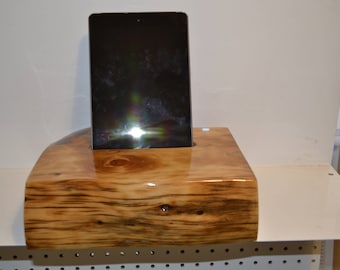 hand made Ipod docking station