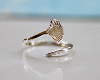 Sterling Silver ginkgo ring, adjustable ring, open ring, flower ring, nature ring, dainty ring, gift for her