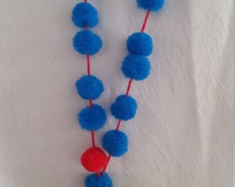 Childs animal/Pom Pom necklace