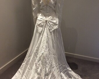 Vintage 1980's white wedding gown
