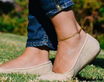 Gold anklet, elegant 14k gold plated chain, bridesmaids gifts, flat chain ankle bracelet. minimalist jewelry, bridal wedding anklet