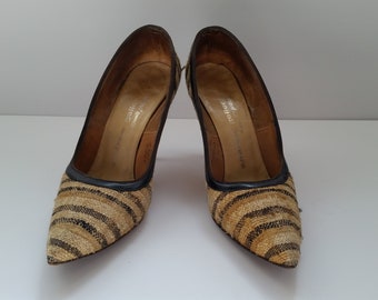 Gorgeous 1950s Andrew Geller 6AAA Fabric Tan Beige Black Striped Heel Pumps