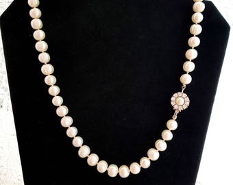 Royal Princes Pearl Necklace, Large White Freshwater Cultured Pearls, Sterling Silver, OOAK, Vintage Pearl Clasp, Hand knotted Silk, Bridal