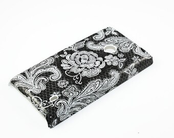 Black Lace iPhone 7 case iPhone 7 Plus iPhone SE iPhone 6 / 6s iPhone 6 Plus iphone 5s iPhone 5c iPhone 4 iPod classic iPod Touch 5 case
