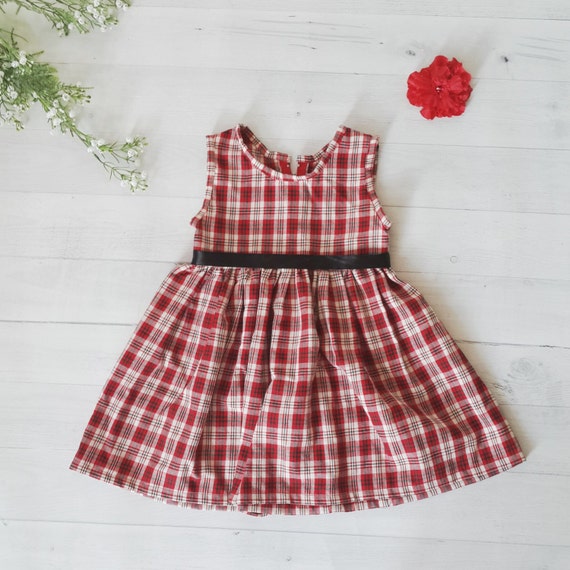 black plaid vintage holiday dresswith side bow, months. 12-18 A most adorable little girl red
