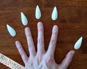 Pointed, Curved 1.5 Inch Claws