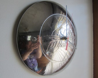 1946-48 Plymouth Hubcap Clock no.2516