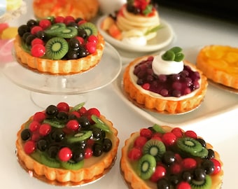 Miniature Fruit Pie,Miniature Fruit Cake,Miniature Bakery,Miniature Sweet,Dollhouse cake,Dolls and miniature,miniature jewelry