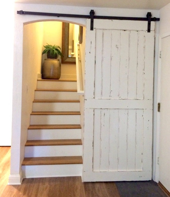 Items similar to Farmhouse Style Barn Door on Etsy