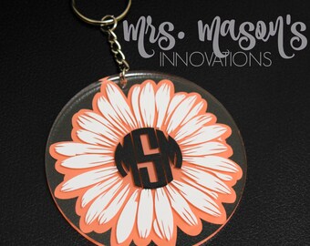 Daisy Keychain - Flower Keychain - Monogram Keychain - Keychain