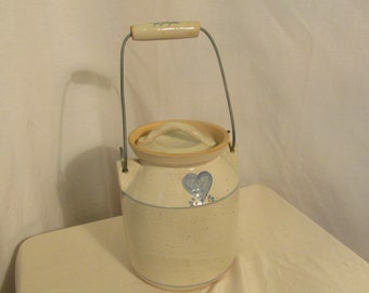 Crock with Lid and Handle