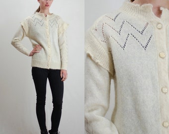 Vintage Sweater / Vintage Cardigan / Fuzzy Sweater / Furry Sweater / Wool Cardigan / Granny Sweater / Sweater / 60s Sweater / Medium Large