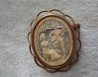 Vintage Celluloid Cut Out Man Woman Serenade Brooch Pin -lovely