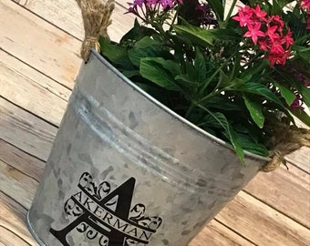 Personalized Metal Bucket with Rope Handles - Flowers not included.- Flower pot, bucket, tin bucket