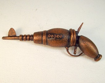 Stash Pendant Retro Ray Gun Secret Compartment Necklace Retro Raygun Silent K Wood Ornament Dangle
