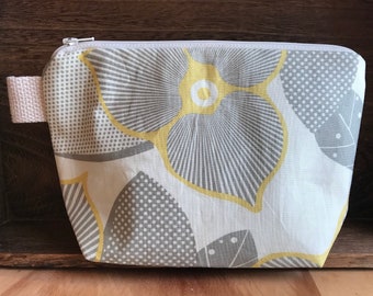 Zippered Cosmetic Bag in Optic Blossom mustard grey cream