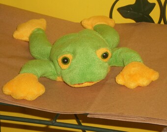 Ty Beanie Baby Smoochy the frog