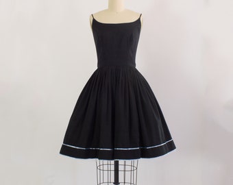 1950s Black Cotton Sundress | Small (36B/26W)