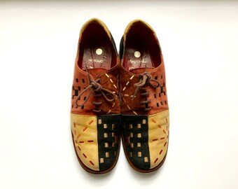 STRINGATE in camoscio. Oxfords donne. Donna Vintage Lace Up. STRINGATE. Francesine in pelle scamosciata. Patchwork di pelle scamosciata. Scarpe di camoscio. US 9 UK 6.5 EUR 39,5