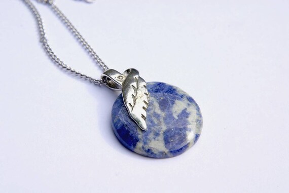 Sodalite Cabochon Pendant with Angel Wings. Intuition Stone, Inner Vision Stone, Crystal Healing, Sodalite Gemstone, Sodalite Jewel.