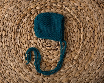 Teal Bonnet, Roundback knitted, Newborn Photography Prop, New, Bright Teal