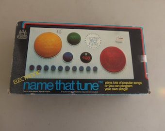 Vintage 1980's Name That Tune Game