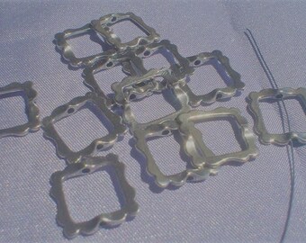 925 sterling silver oxidized decorated frame bead 15x15 mm / ONE