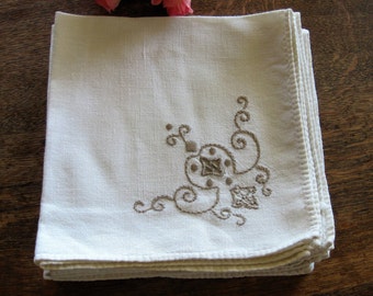 6 Vintage Hand Embroidered Napkins 15"x 15" Cream/Beige Color