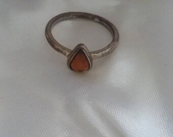 Size 8 vintage metal ring-ring- vintage ring- ring gift- promise ring- ring sale- rings- rhinestone ring- orange ring- teardrop ring