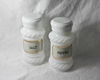 Vintage Milkglass Salt and Pepper Shakers, c1950s-60s, White Milkglass Salt & Pepper Shakers, Retro Salt and Pepper