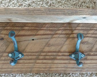 Wood towel rack, wood coat rack, reclaimed barn wood, towel rack, cast iron hooks, cast iron hooks, rustic towel rack, rustic coat rack