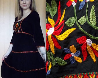 Vintage Embroidered dress, bohemian dress, cotton dress, flowy dress, festival style, boho dress, black dress, midi dress, size M