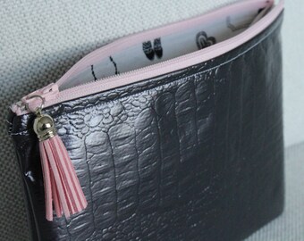 Reptile vinyl cosmetic case / pouch