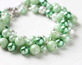 Light Green Bridesmaid Jewelry Bracelet for Wedding, Pastel Color Pearl Cluster Bracelet - Spring Green